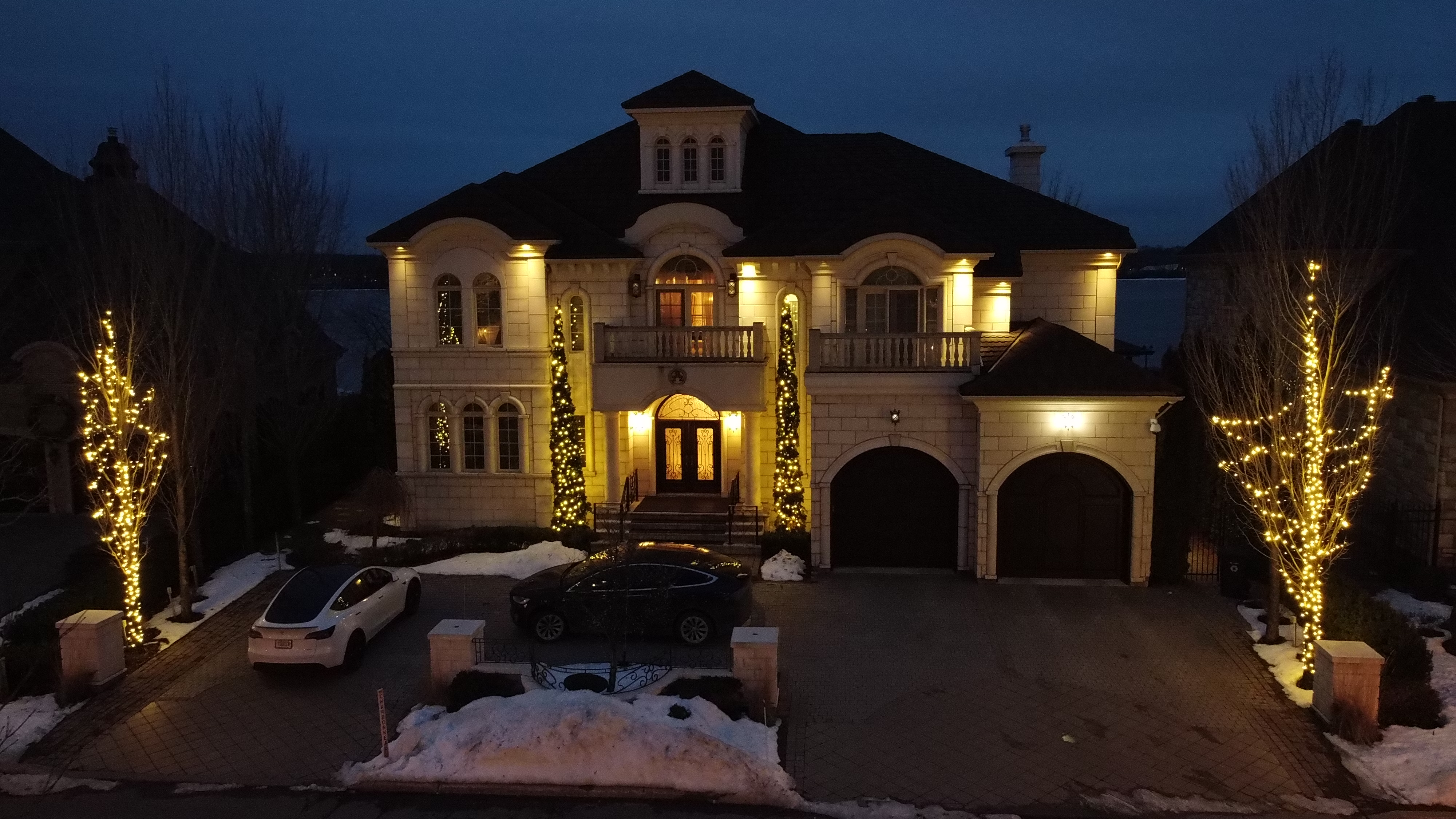 Beautiful Christmas lights in Ste-Dorothée, Laval