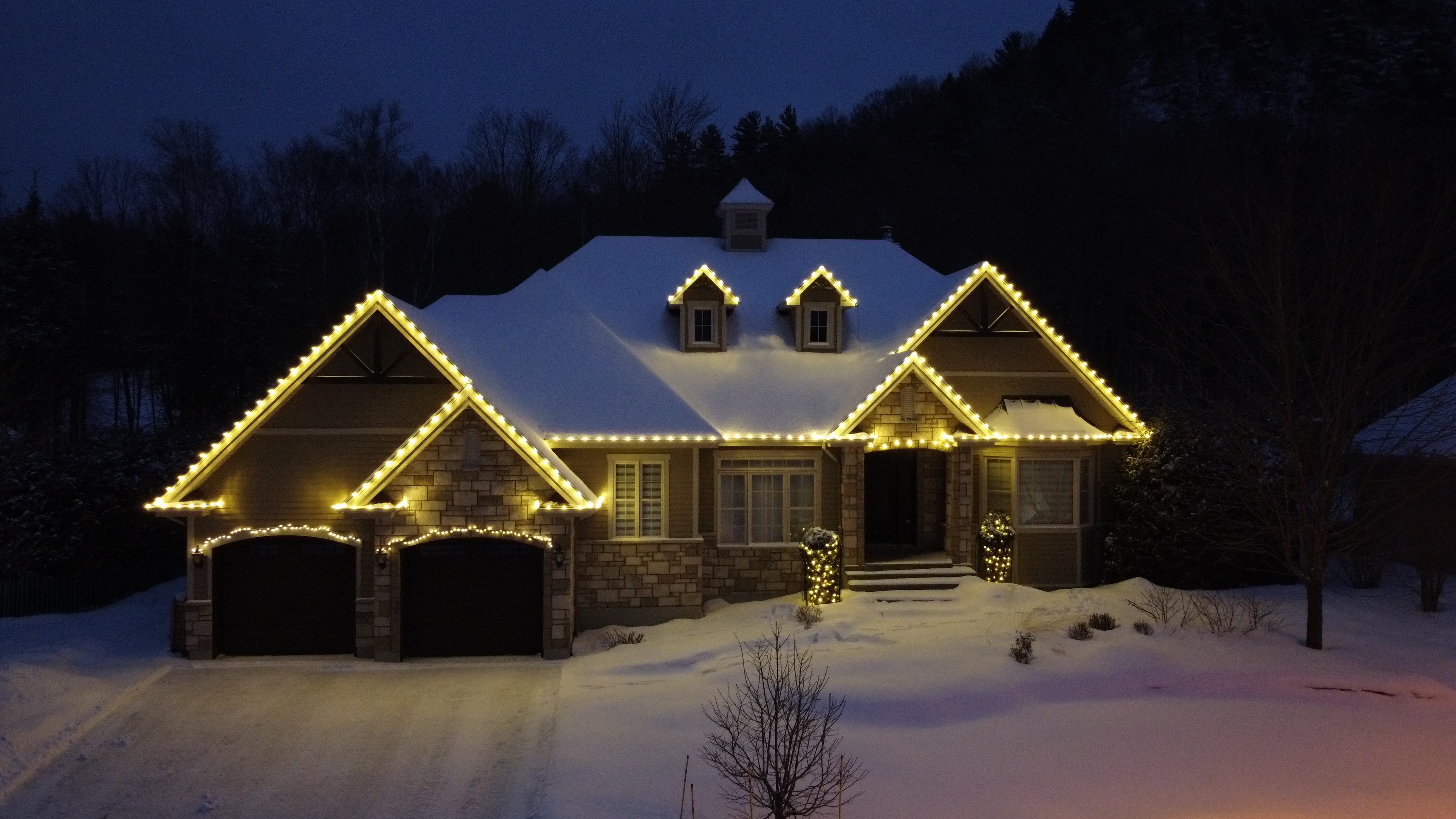 Best Christmas light installation in St-Sauveur