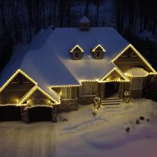 Best-Christmas-light-installation-in-St-Sauveur 2