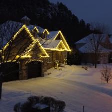 Best-Christmas-light-installation-in-St-Sauveur 4