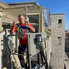 Christmas-lights-installation-on-a-commercial-building-in-Terrebonne 5