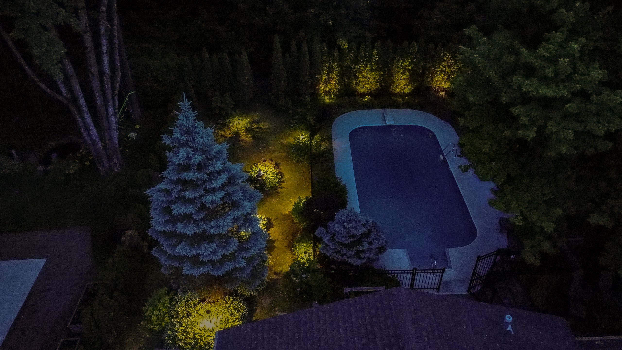 Landscape Lighting Design in Lorraine, QC